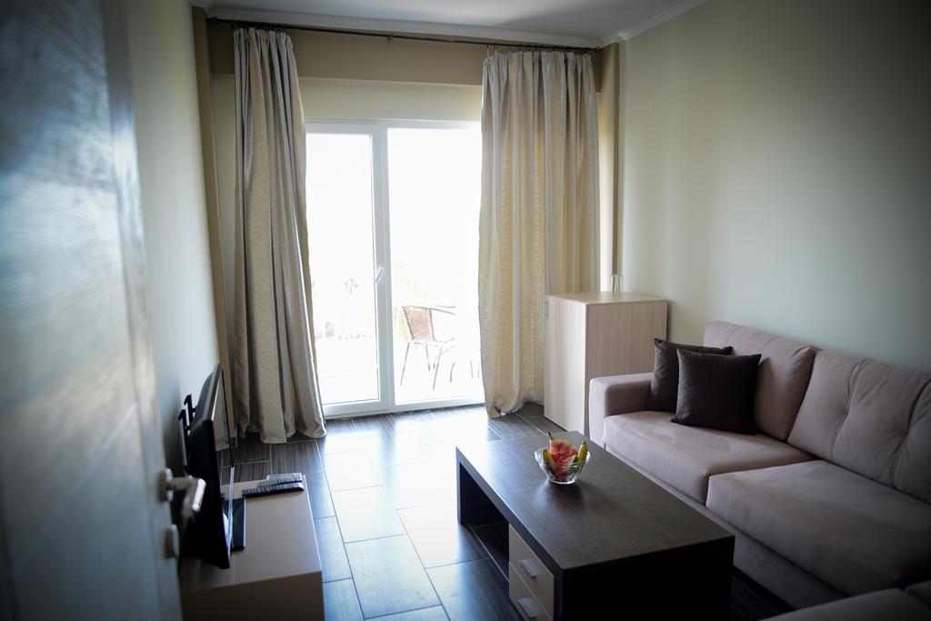 Crown Hotel Nea Skioni Luaran gambar