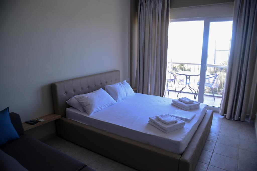 Crown Hotel Nea Skioni Luaran gambar