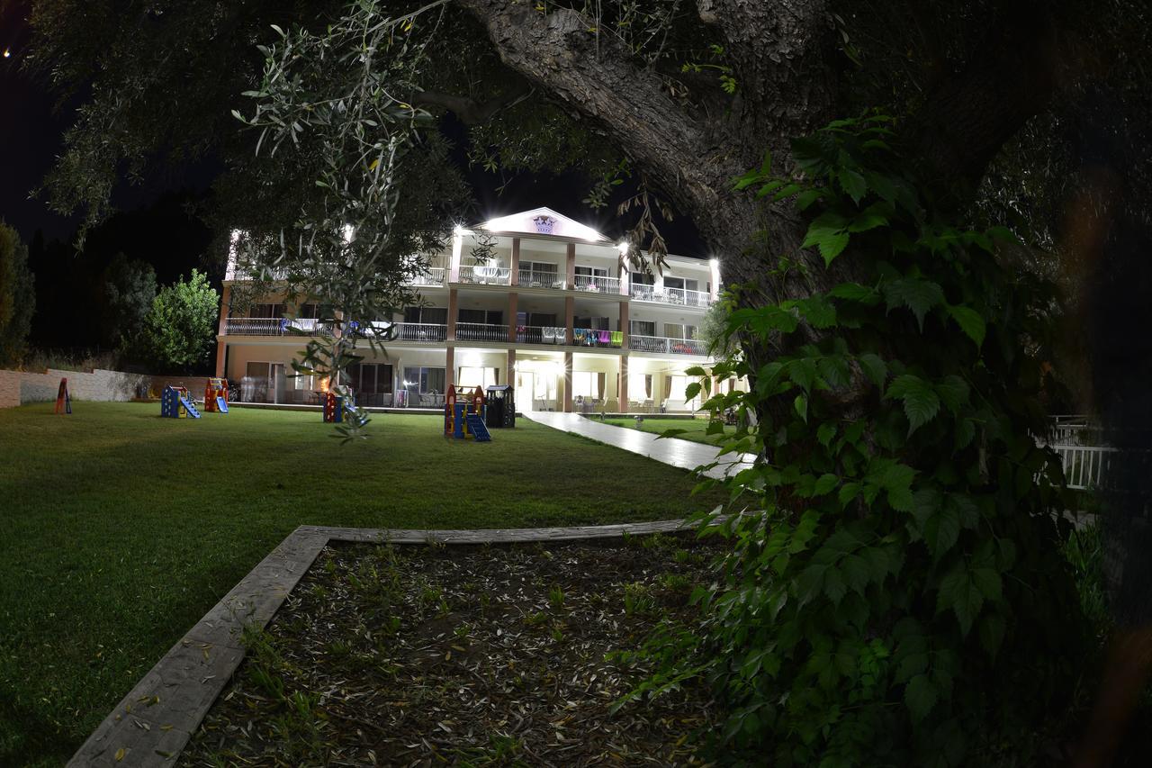 Crown Hotel Nea Skioni Luaran gambar